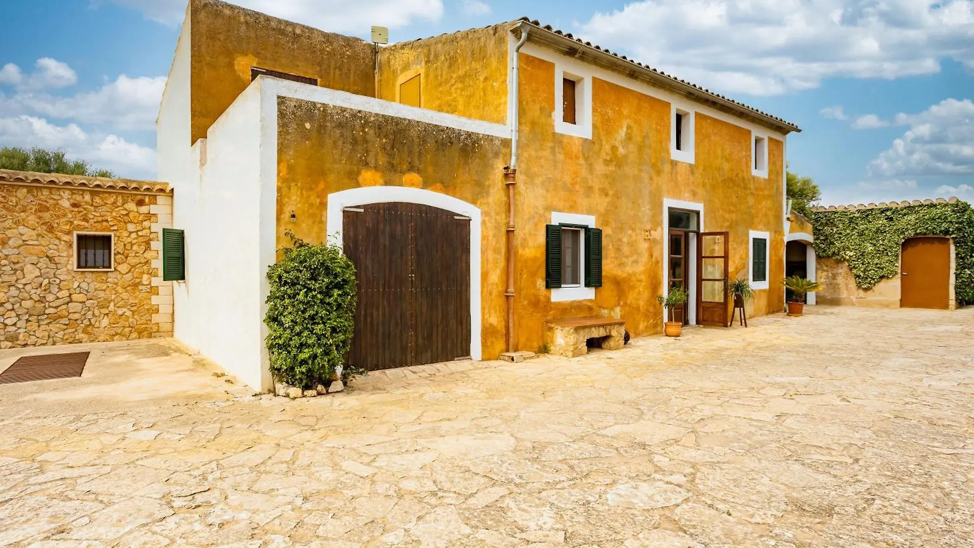 Fora Vila Manacor  Feriehus Manacor (Mallorca)